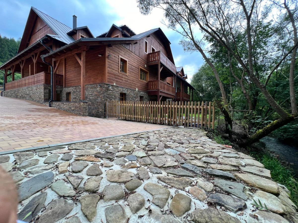Apartmany Jezerne Velké Karlovice Εξωτερικό φωτογραφία
