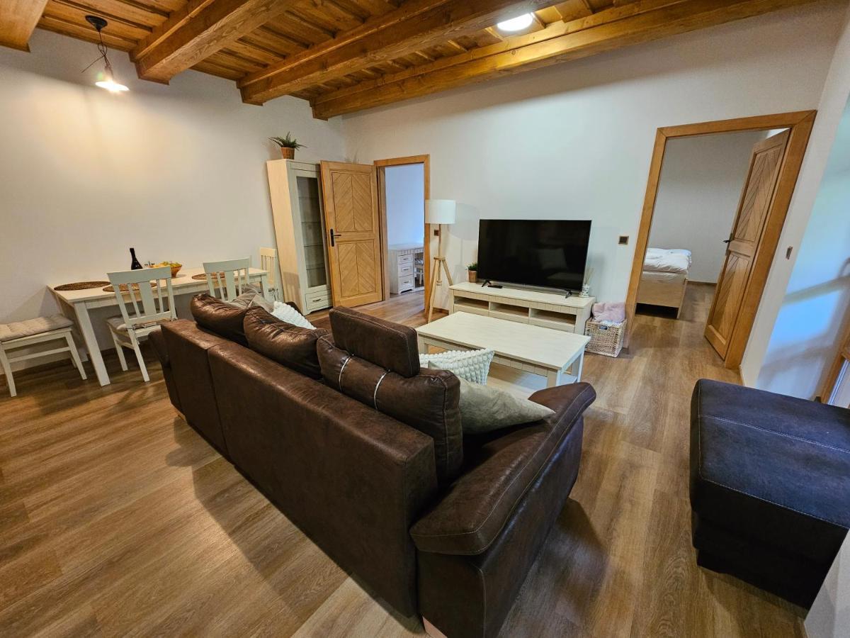 Apartmany Jezerne Velké Karlovice Εξωτερικό φωτογραφία