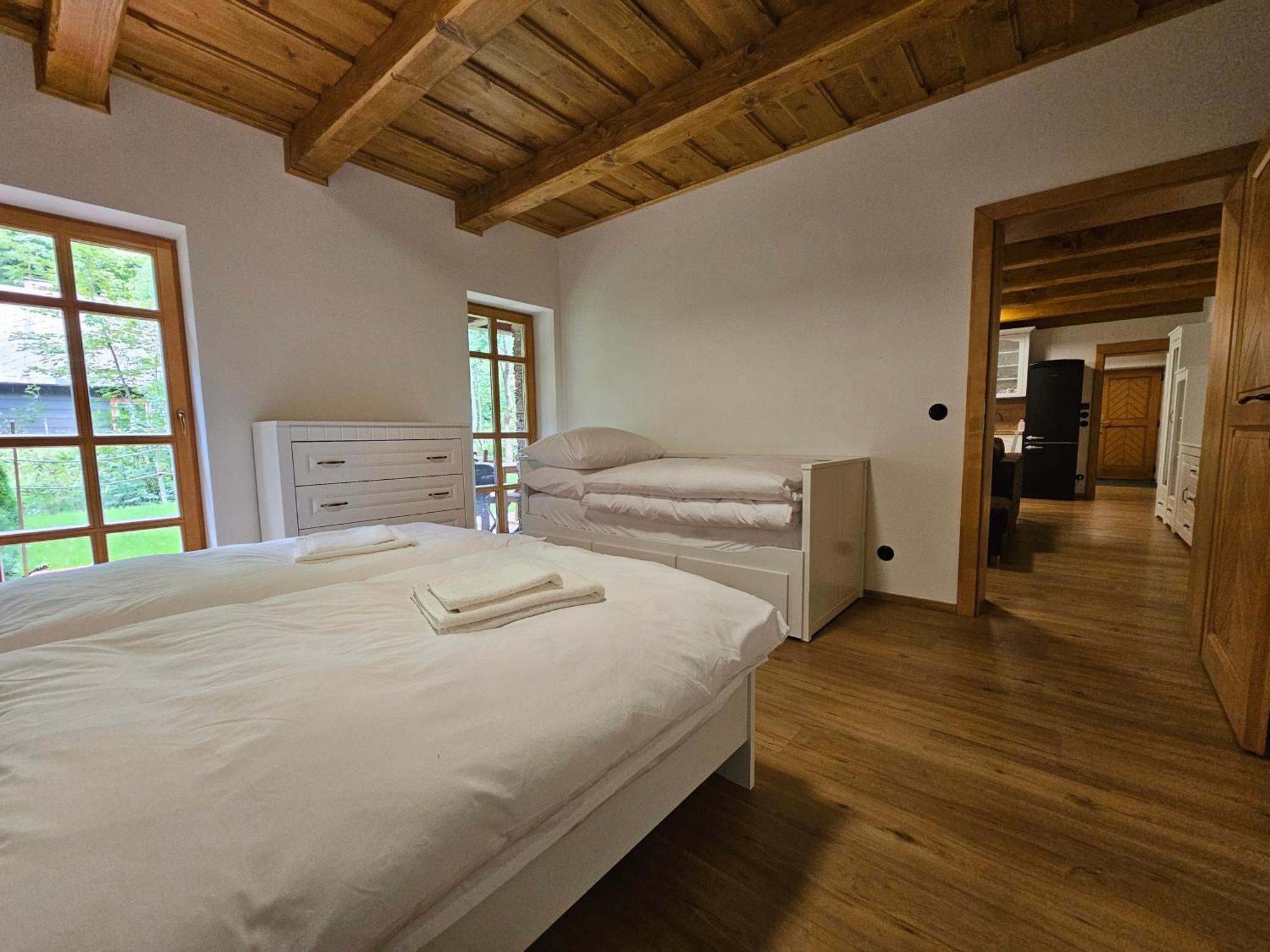 Apartmany Jezerne Velké Karlovice Εξωτερικό φωτογραφία