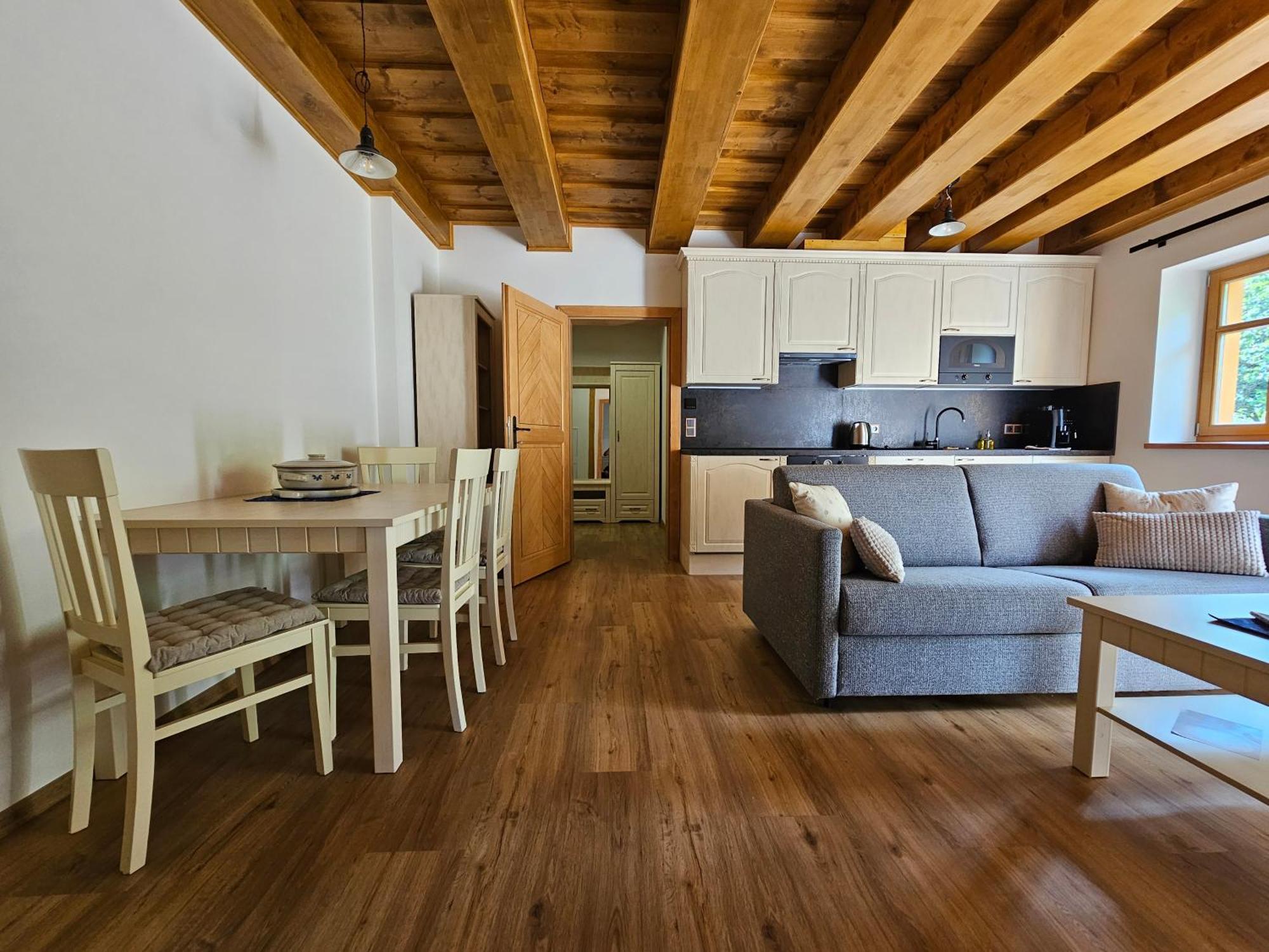 Apartmany Jezerne Velké Karlovice Εξωτερικό φωτογραφία