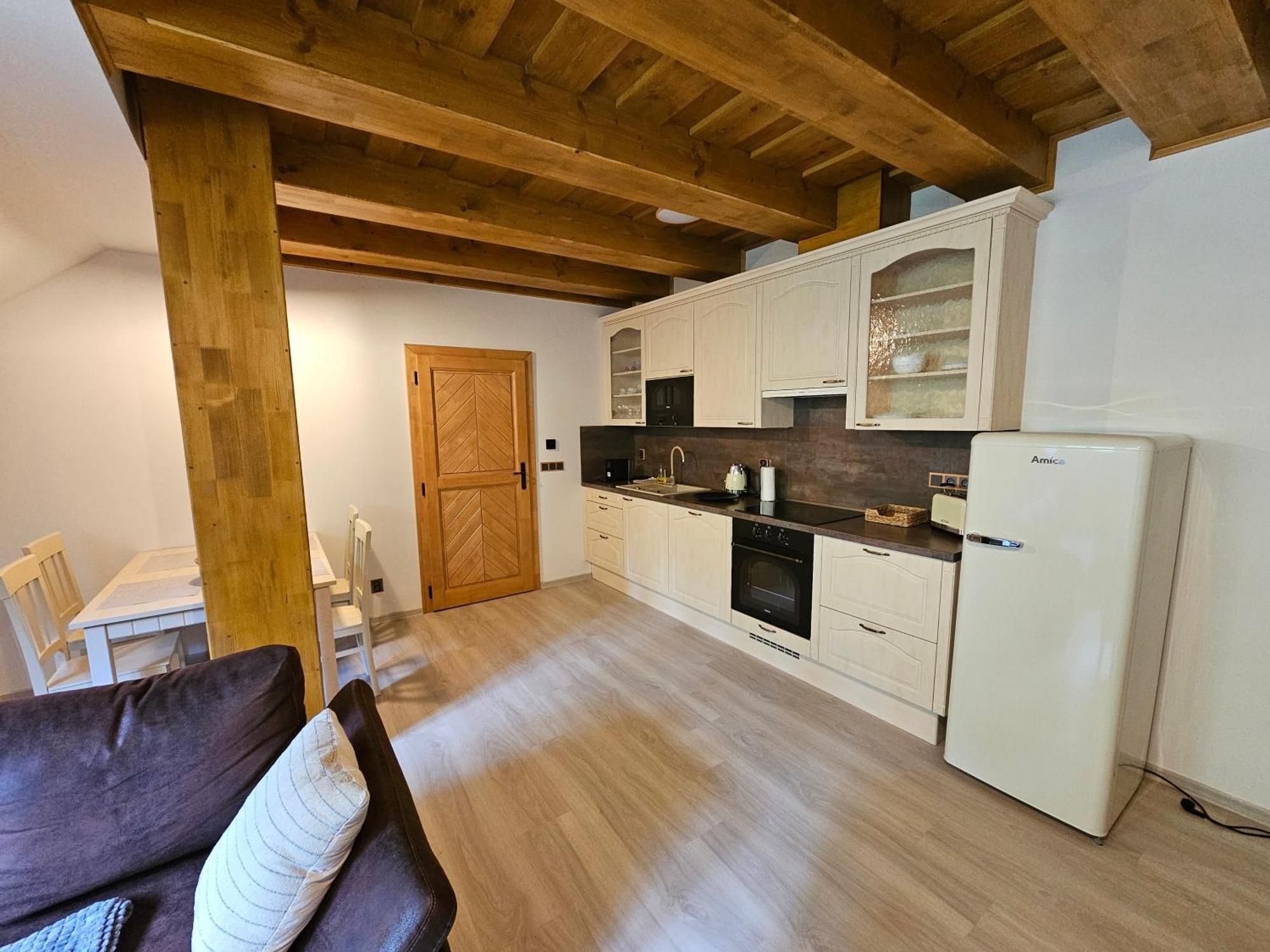 Apartmany Jezerne Velké Karlovice Εξωτερικό φωτογραφία