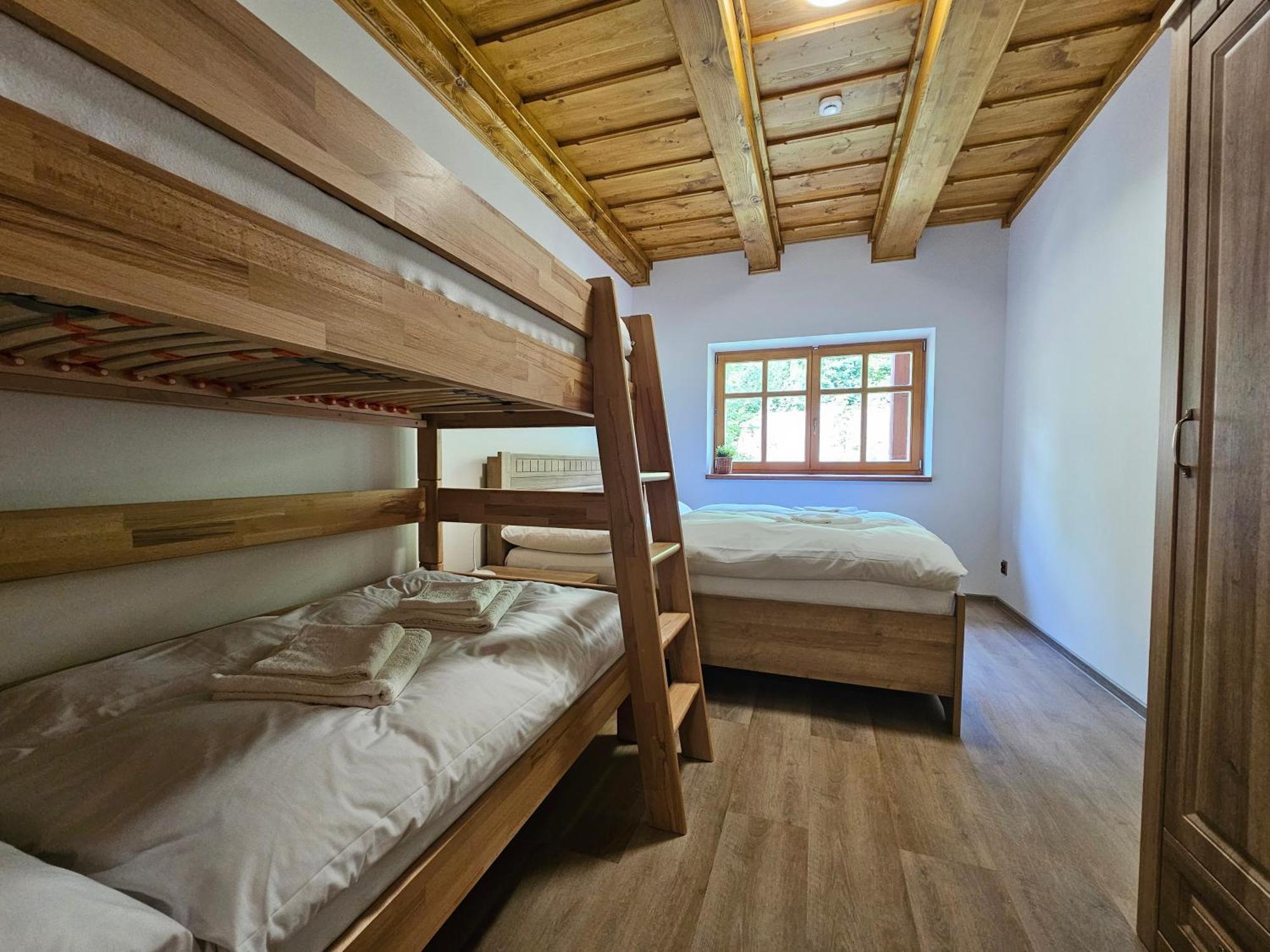 Apartmany Jezerne Velké Karlovice Εξωτερικό φωτογραφία