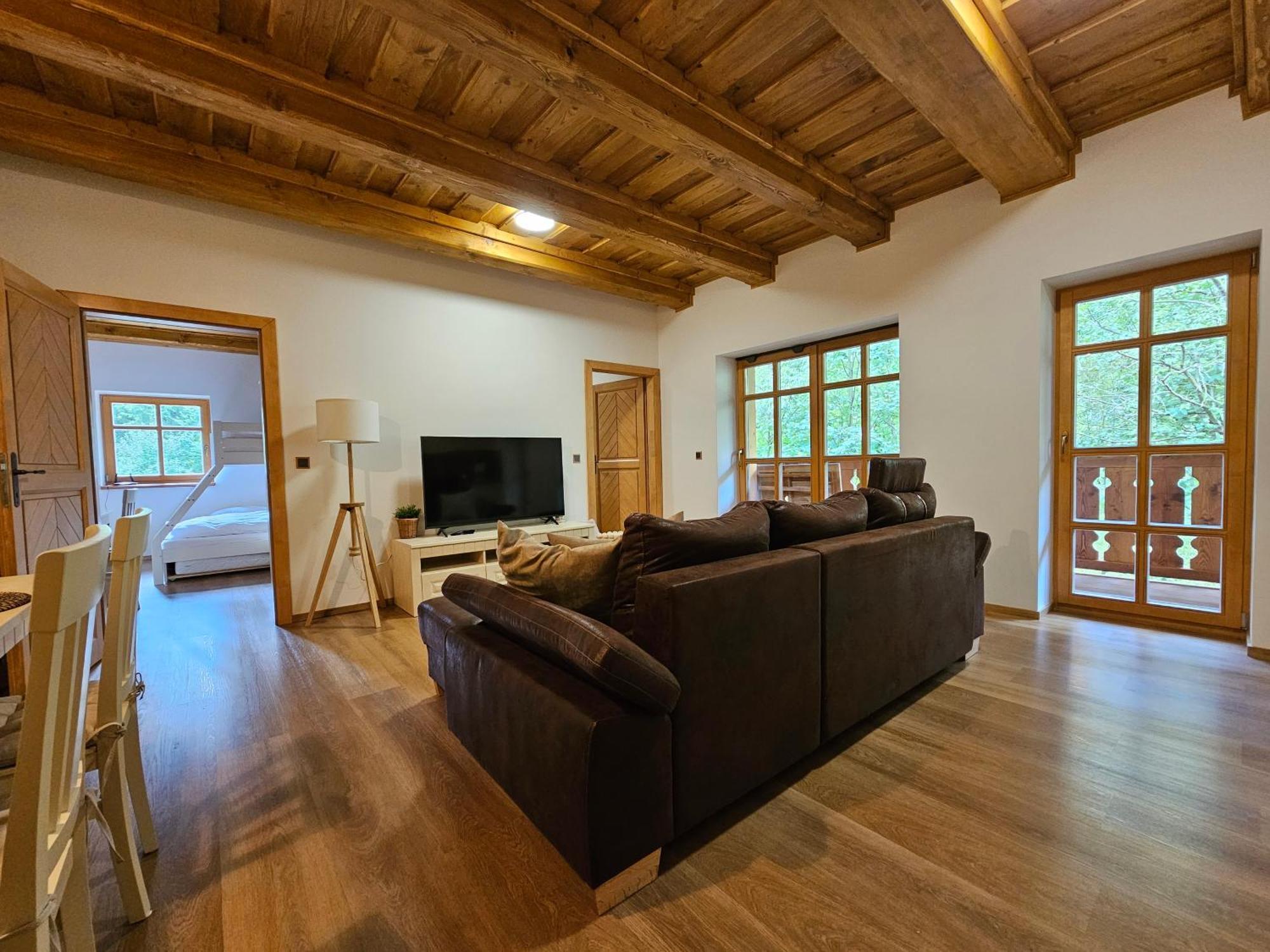 Apartmany Jezerne Velké Karlovice Δωμάτιο φωτογραφία